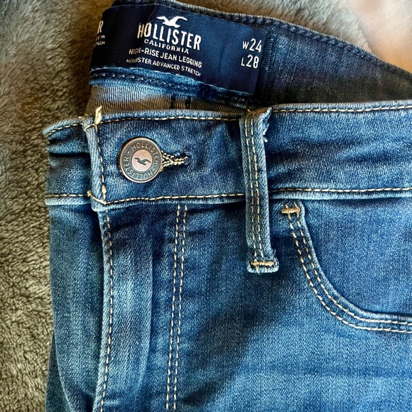 Hollister High-Rise Jean Leggings - Picture 3 of 5
